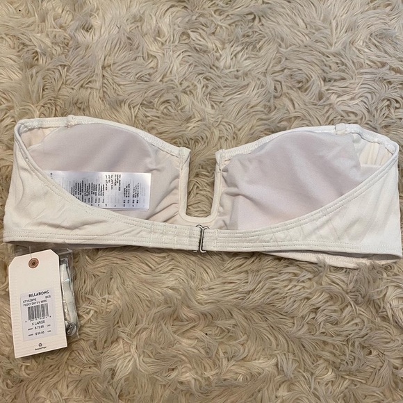 NEW WITH TAGS Billabong bikini top - Picture 4 of 7